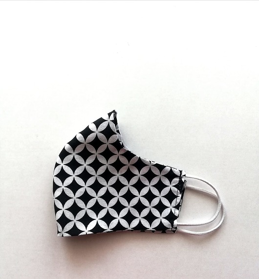 maseczka black and white Martha Stark