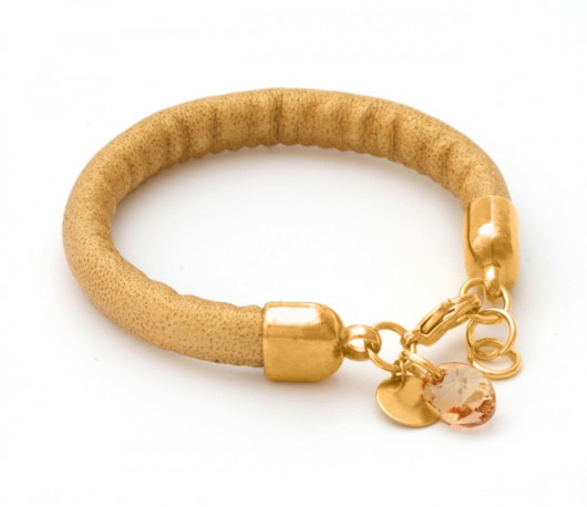 Golden strap with kryształ Swarovski pendant. Lavoga