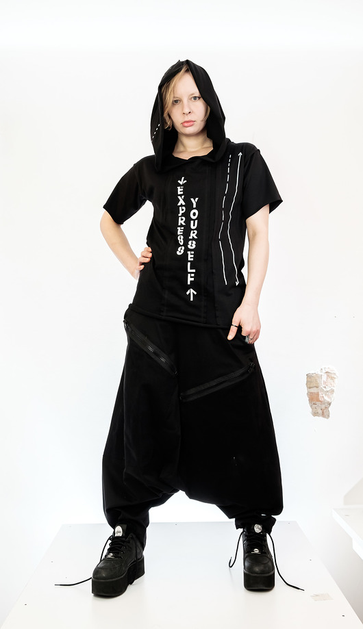 t-shirt damskie Czarny t-shirt z kapturem Express yourself