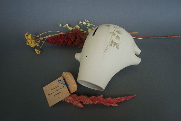 figurki i rzeźby Świnka Skarbonka PiggyB seria RETRO oliwkowa