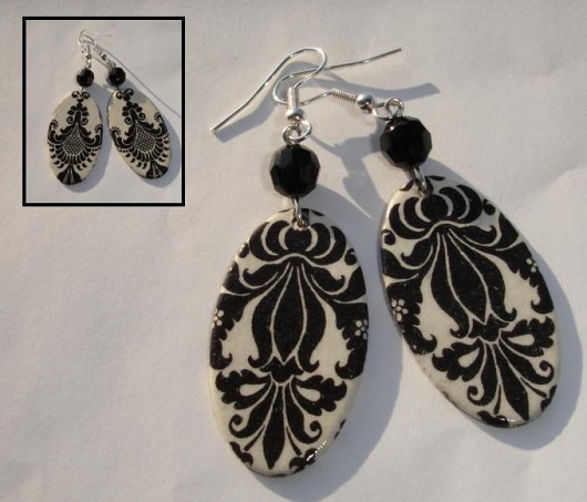 Czarny ornament anielska