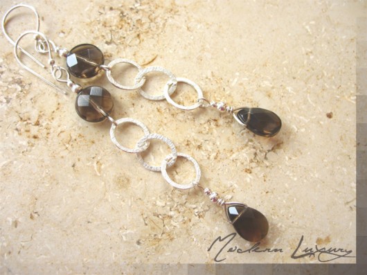 MODERN LUXURY Smoky Little Dreamer