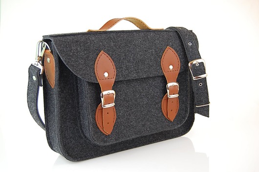Filcowa torba na laptop  personalizowa - grawer Etoi