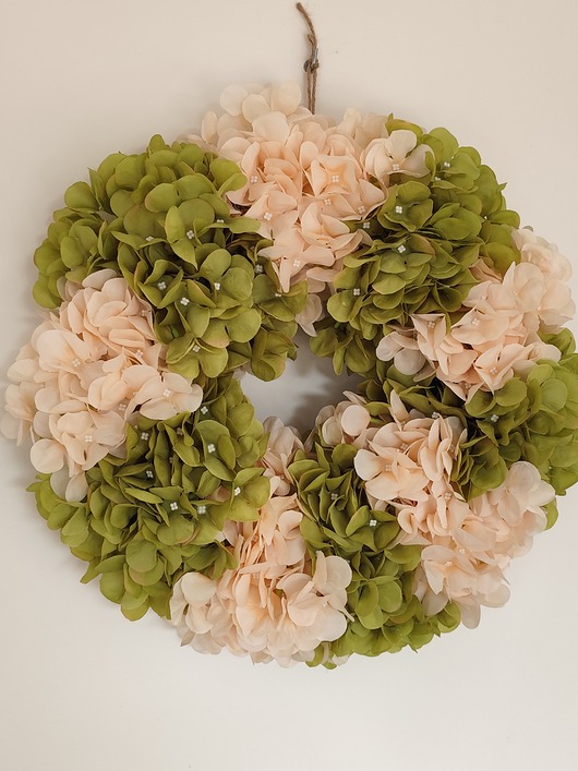 wianki Wianek ze sztucznych hortnesji zielono- kremowy, dekoracja drzwi