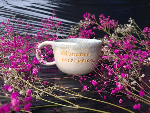 kubki Kubek ceramiczny z napisem "Bździągwa Kaczerbicha" - Zołza