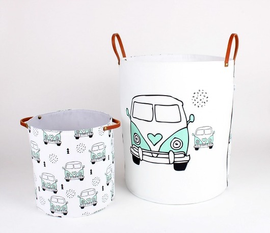 komplet dwóch pojemników z VW bulikami gucialoveskids
