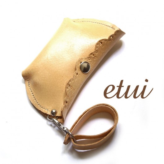 etui folk PAWDECO