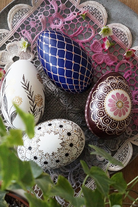 ozdoby wielkanocne Pisanki tradycyjne batikowe - różne wzory