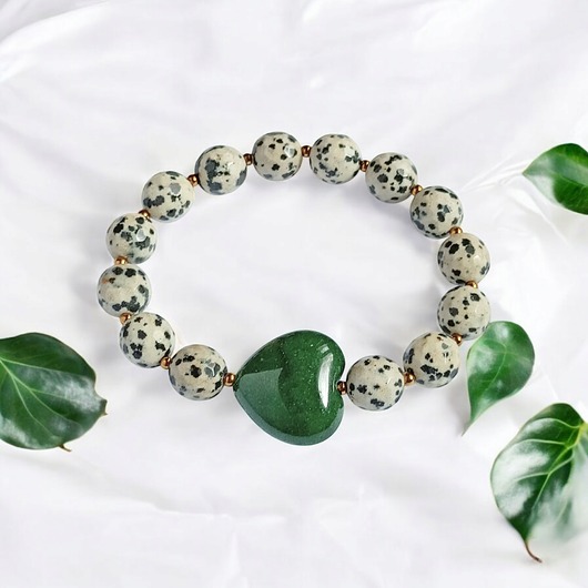 bransoletki z kamieni naturalnych Jaspis dalmatyński i serce : ciemna zieleń : bransoletka na gumce