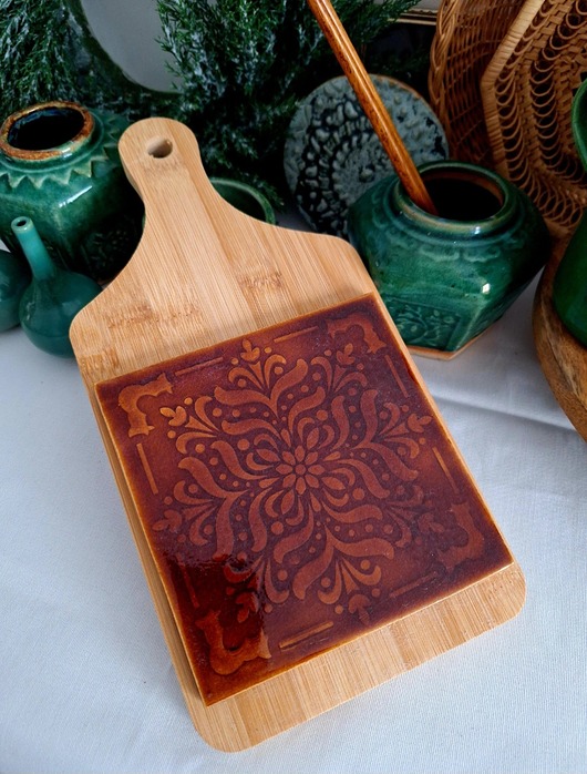 deski do krojenia i tace Dekoracyjna deska taca z ceramicznym kaflem