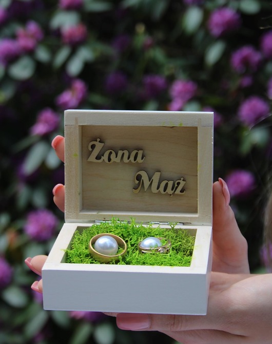 dodatki ślubne Pudełko na obrączki, personalizowane