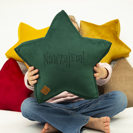 poduszki z napisami Poduszka dekoracyjna gwiazdka, świąteczna velvetowa - grawer NAWZAJEM!
