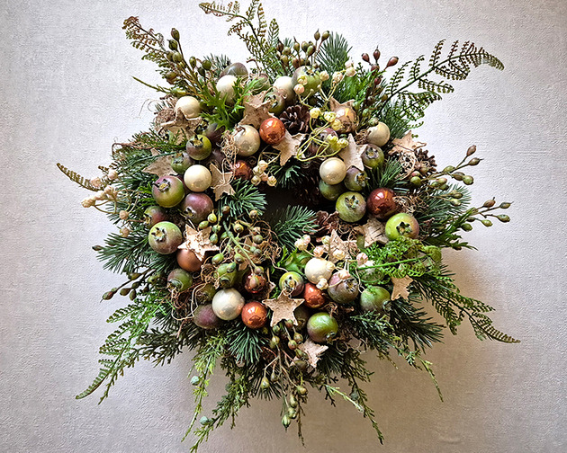 wianki bożonarodzeniowe Wianek z jabłuszkami