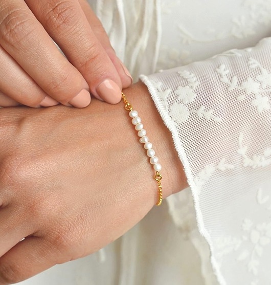 bransoletki z kamieni naturalnych Bransoletka z drobnymi perełkami