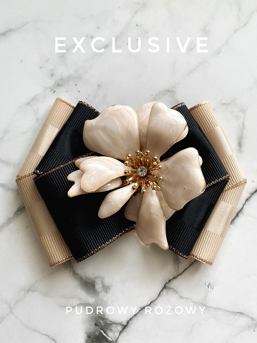 broszki Brosza  z niesamowitym perłowym Kwiatem 3d    NEW