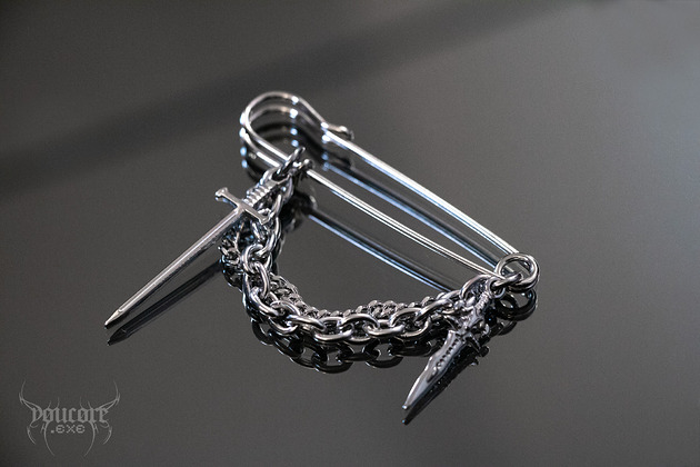 broszki Agrafka z mieczami * stal nierdzewna * przypinka e-girl gothcore