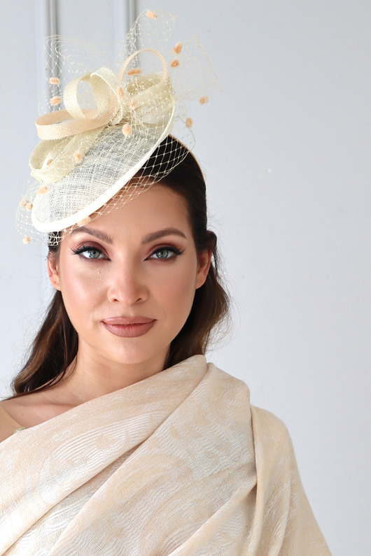 kapelusze damskie OFELIA toczek ivory/ecru z woalką