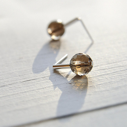 kolczyki z kamieniami Kolczyki dymne