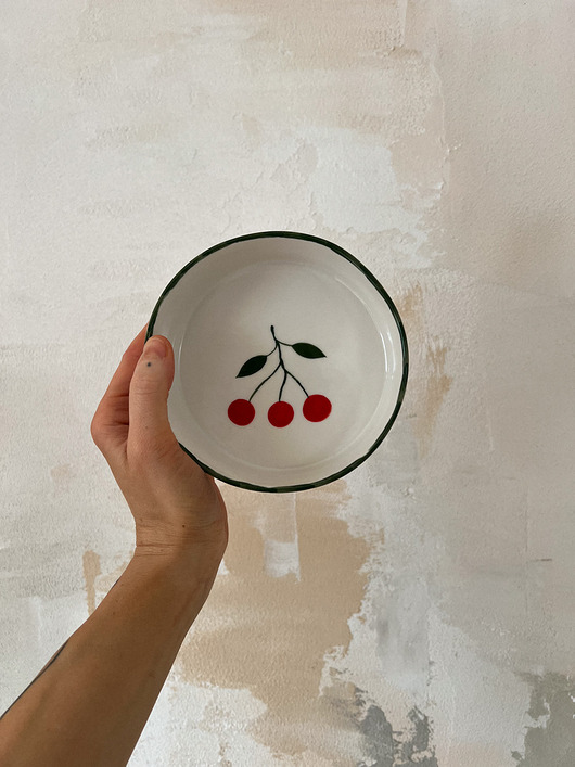 miski i misy Miseczka porcelanowa z wisienką z zielonym rantem