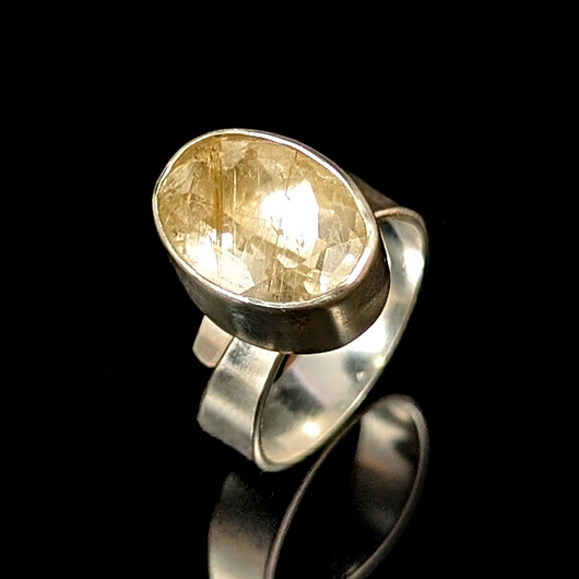 pierścionki srebrne Pierścionek kwarc z delikatnym rutylem