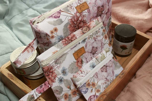 kosmetyczki Komplet 3 kosmetyczek - idealny prezent dla bliskich