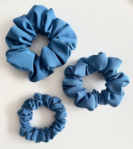 gumki do włosów Niebieska jedwabna gumka do włosów Blue Silk - 3 rozmiary