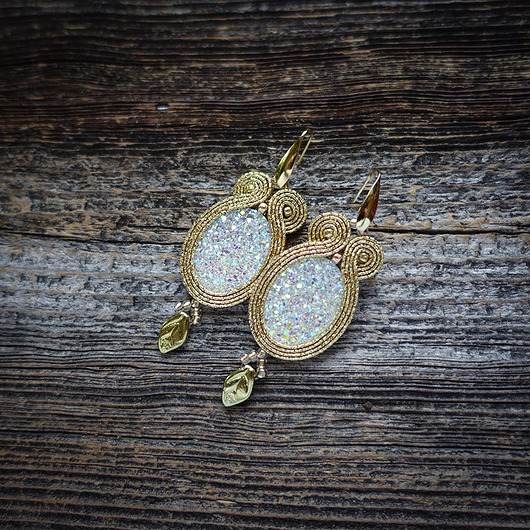 Boho ślubne kolczyki soutache- złote Mró Soutache
