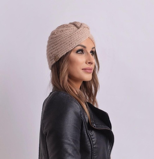 czapki damskie Ręcznie robiony turban kolor beżowy