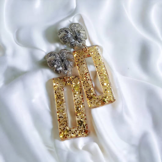 klipsy UNIKATOWE klipsy z żywicy : kolekcja GLAM