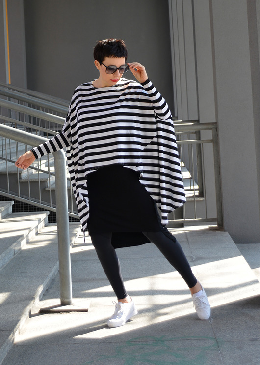 tuniki damskie TUNIKA GEOMETRYCZNA paski